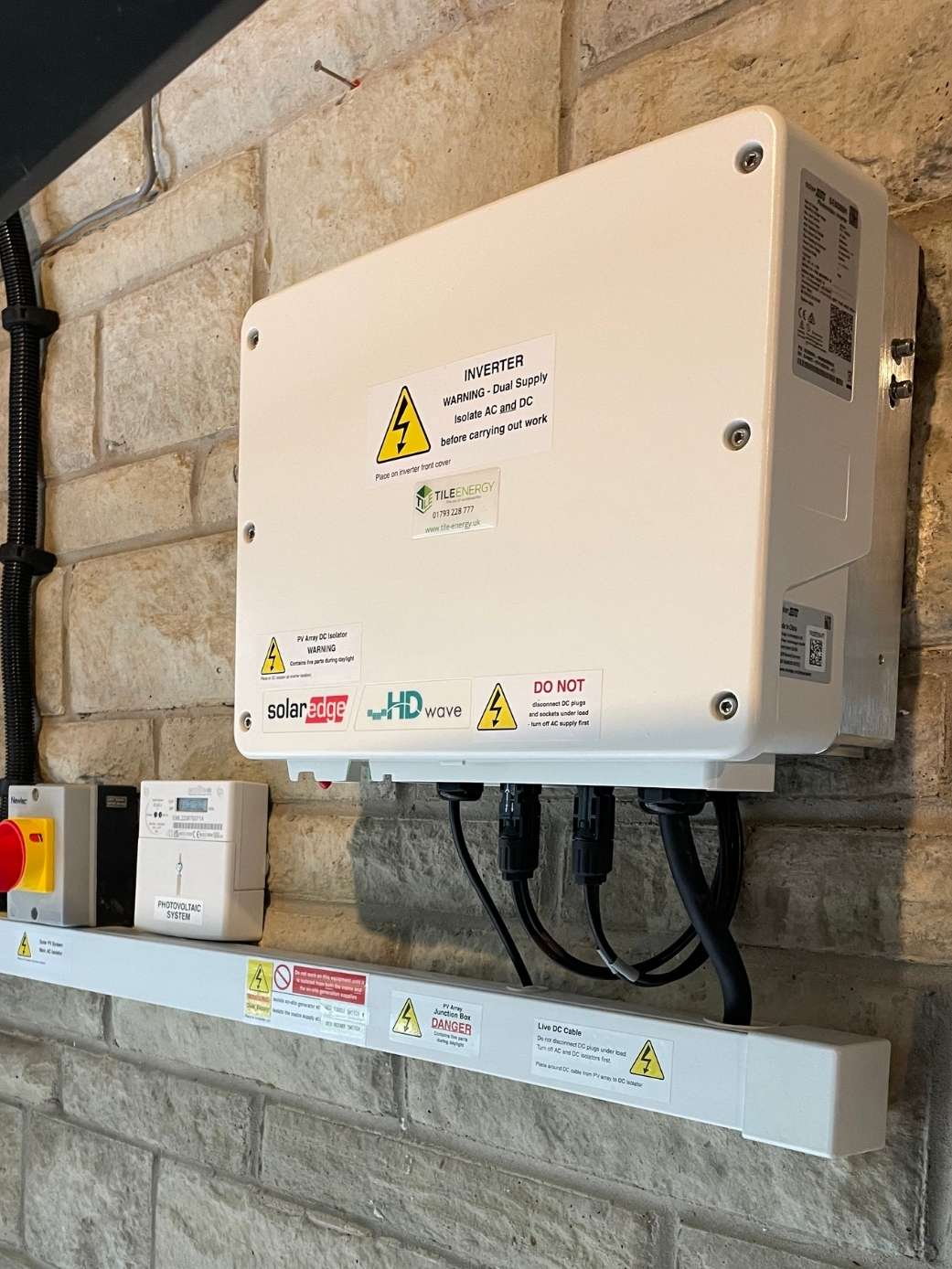 SolarEdge Inverter: Advanced Technology with 20-Year Guarantee